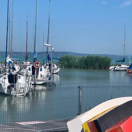 Sinus Premium Lägenhet Siófok